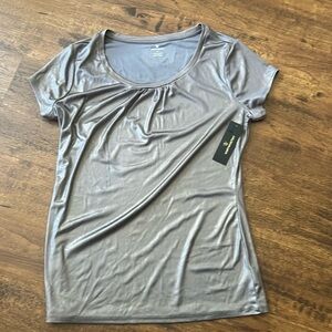NWT Women’s top